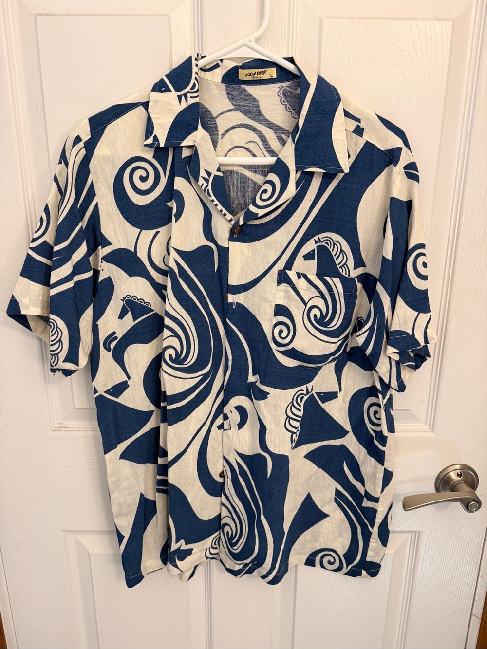 Blue & White Printed Short-Sleeve Men’s Shirt